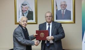 "مدى" والقدس المفتوحة" يوقعان اتفاقية لتعزيز التعاون الإعلامي والبحثي وتأسيس مركز إعلامي متطور