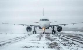 إلغاء نحو 10 آلاف رحلة جوية بسبب عاصفة ثلجية في الولايات المتحدة 