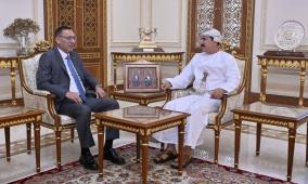 السفير الرويضي يطلع وزير المكتب السلطاني على تطورات الأوضاع الفلسطينية