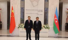 السفير عواد يلتقي سفير أذربيجان لدى جمهورية الصين الشعبية