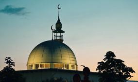 موعد رمضان 2026 في السويد وعدد ساعات الصيام وتاريخ عيد الفطر