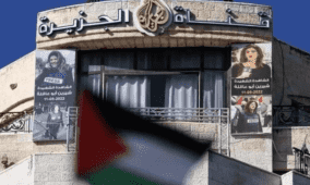 التجمّع الإعلامي الديمقراطي يدين قيام الإحتلال بتمديد إغلاق قناة الجزيرة