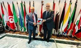 السفير القدومي يزور الهيئة العربية للطاقة الذرية في تونس