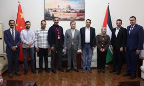 السفير عواد يستقبل السفير الفقيه ووفداً من وزارة الخارجية والمغتربين الفلسطينية