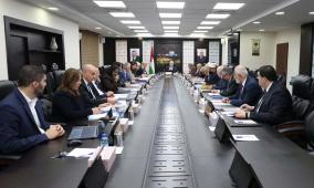 مجلس الوزراء: جهود مستمرة لصرف دفعة من رواتب الموظفين مطلع الأسبوع