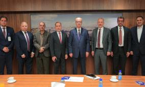 إدارة البنك الإسلامي العربي تزور جامعة النجاح الوطنية وتبحث سبل تعزيز التعاون المشترك