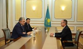 أبو زيد يبحث مع وزير خارجية كازاخستان تطورات الأوضاع في الأراضي الفلسطينية