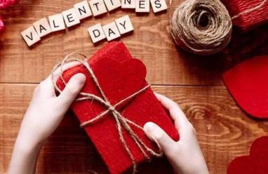 رسائل عيد الحب للمسافرين والعلاقات البعيدة 2026 مسجات الفلنتاين