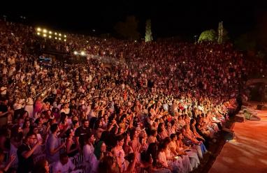 نجوى كرم توثّق حفلها التاريخي في قرطاج وتطرحه عبر قناتها الرسمية على يوتيوب