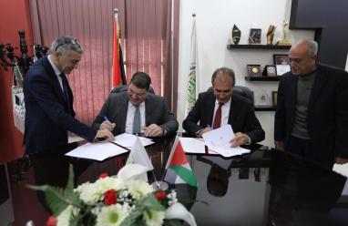 وزارة النقل والمواصلات توقّع مذكرة تفاهم مع جامعة فلسطين التقنية – خضوري لتعزيز الشراكة وتطوير قطاع النقل