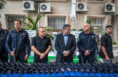 بن غفير: سكان جميع الأحياء اليهودية بالقدس مؤهلين للحصول على رخصة سلاح