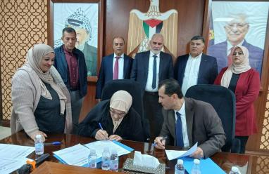 "الزراعة" توقع 25 اتفاقية دعم مشاريع لمزارعين بقيمة نحو 1.2 مليون بتمويل من الاتحاد الأوروبي