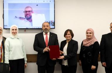 النيابة العامة ومؤسسة "أرض الإنسان" السويسرية توقعان مذكرة تعاون لتعزيز منظومة عدالة الأطفال في فلسطين