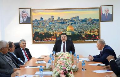 الأحمد يؤكد دعم قطاع الحافلات وتعزيز استدامته في مواجهة التحديات