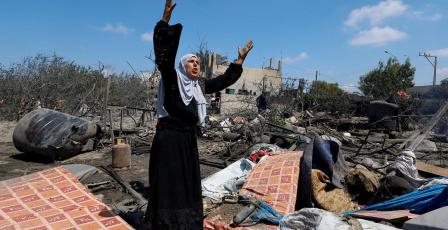 شهيد وإصابة خطيرة لطفلة في قصف منزل بخان يونس