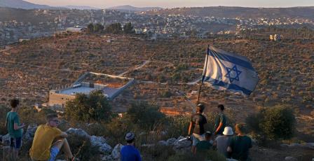 خاص| رسائل سياسية عبر الاستيطان: مشاركة وزراء إسرائيليين تكشف تصعيدًا ممنهجًا في الضفة