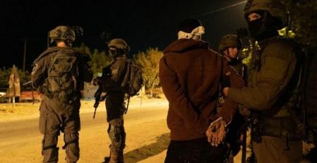 بينهم فتاة واسرى محررين.. قوات الاحتلال تشن حملة اعتقالات في الضفة