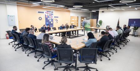 شركة تطوير مدينة أريحا تعقد لقاء تعريفيا مع عدد من المستثمرين