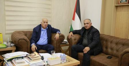 الفريق الرجوب يتسلم التقرير العام لتقييم وتطوير الاتحادات الرياضية