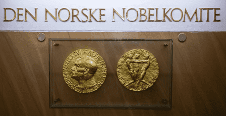 إدارة جائزة نوبل ترد بعد اقتراح الفائزة بمنحها إلى ترامب