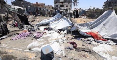 4 إصابات في قصف الاحتلال خيمة تؤوي نازحين بمواصي خان يونس