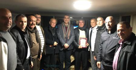 إدارة نادي قلقيلية الأهلي في زيارة للرياضي المخضرم غسان ولويل