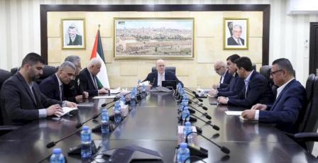 د. مصطفى يترأس اجتماعا لتحسين وتطوير عمل المعابر الفلسطينية وحوكمتها