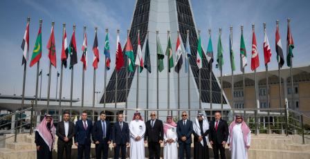 وزير الداخلية والوفد المرافق يشاركون في افتتاح معرض الدفاع العالمي 2026