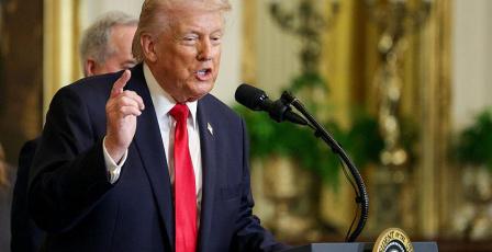 ارتفاع النفط والدولار بعد تصريحات ترامب بشأن استمرار الضربات على إيران