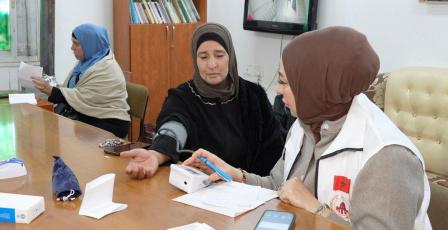 في قرى بعيدة ومعزولة .. حملات طبية لوكالة بيت مال القدس لدعم صمود المقدسيين