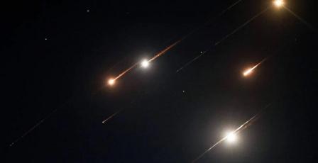 شاهد: 4 شهيدات و6 مصابات جراء سقوط شظايا صاروخية على بلدة بيت عوا