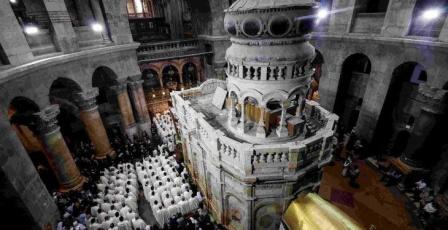 الاحتلال يمنع الكاردينال بيتسابالا من دخول كنيسة القيامة