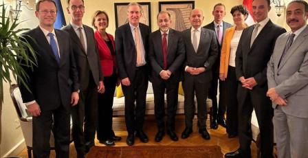 وفد عربي أوروبي يطلع رئيسة بعثة الاتحاد الأوروبي على مستجدات القضية الفلسطينية