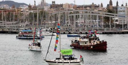 “أسطول الصمود العالمي” ينطلق من برشلونة نحو غزة لكسر الحصار وسط دعم شعبي وانتقادات دولية