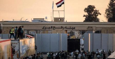 سفارة فلسطين بالقاهرة تدعو الراغبين بالعودة لغزة تسجيل بياناتهم