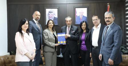 وزير العدل يلتقي وفدا من الهيئة الأهلية لاستقلال القضاء وسيادة القانون "استقلال"