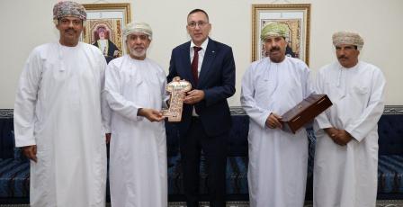 السفير الرويضي يلتقي جمعية الصحفيين العُمانية ويطلعها على الأوضاع في فلسطين