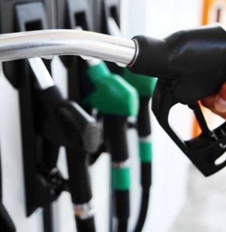 انخفاض في سعر لتر الوقود في إسرائيل اعتبارا من فجر الخميس