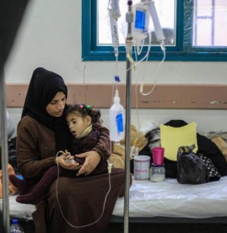 خاص| 11 ألف مريض سرطان في غزة… و4 آلاف بلا علاج وسط نفاد الأدوية وتدمير الأجهزة