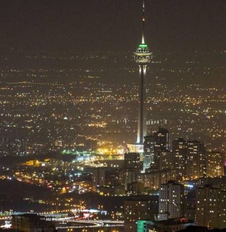 وزارة الطاقة: انقطاع الكهرباء في أجزاء من طهران إثر هجمات على بنى تحتية