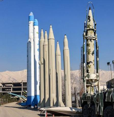 البنتاغون يوقع 3 اتفاقيات لزيادة إنتاج الصواريخ والذخائر