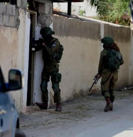 الاحتلال يقتحم قرية كفر مالك