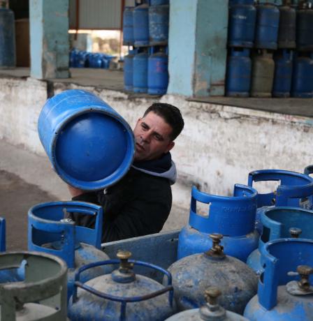 رئيس نقابة شركات الغاز في الضفة يكشف لراية حقيقة أزمة توريد الغاز