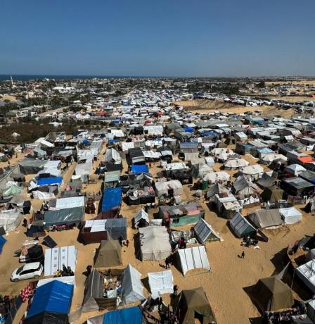 خاص | غزة تستعد لشتاء قاسٍ وسط نقص حاد في مستلزمات الإيواء والمياه