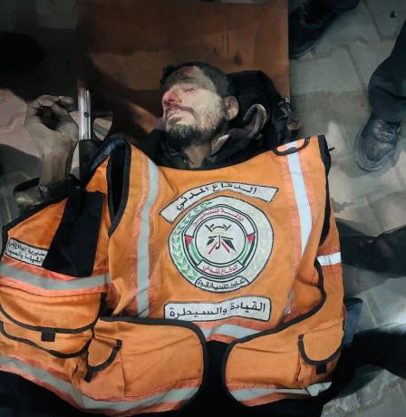 غزة: استشهاد ضابط بالدفاع المدني وقصف وغارات على شرقي غزة