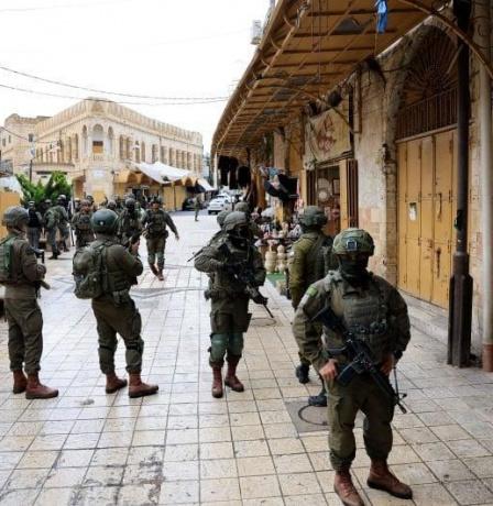 خاص| جنوب الخليل تحت الحصار: شلل كامل في الحياة وتهديد بتوسيع العملية العسكرية