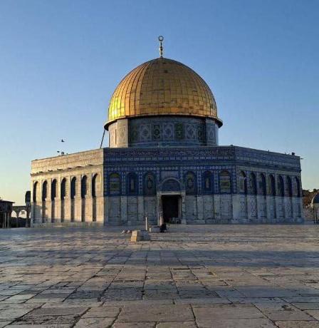 الاحتلال يواصل إغلاق أبواب المسجد الأقصى لليوم الرابع