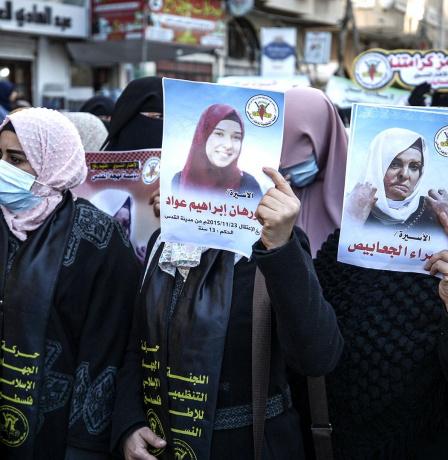 خاص | 72 أسيرة بينهن أمهات وقاصرات يواجهن ظروف اعتقال قاسية