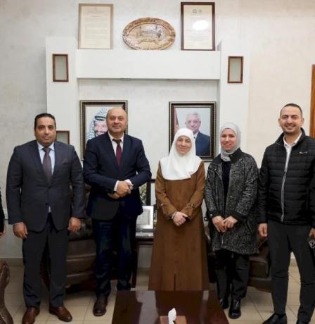 بنك الإسكان يساهم في رعاية أنشطة وفعاليات بلدية الخليل