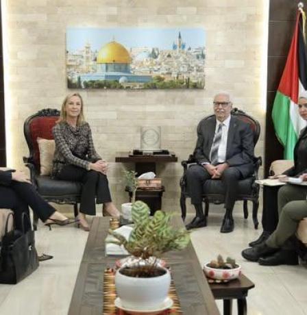 وزير الصحة يبحث مع منظمة الصحة العالمية تعزيز التعاون والدعم